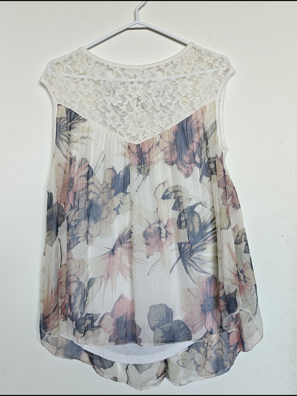 Floral Lace Yoke Sleeveless Blouse - White